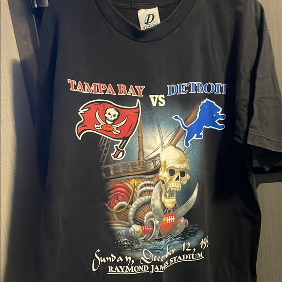 Dynasty Black Graphic T-Shirt - Picture 1 of 4
